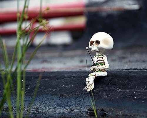 Style Fishing Skeleton Statue 4.5 Inch Mini Skull Figurines Halloween Gothic Decor Resin Cute Skull Fisher Sculpture for Outdoor Garden Pond Fountain Poolside