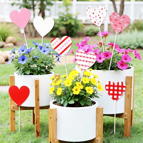 8 Pcs Valentine Yard Stakes Outdoor Metal Heart Valentines Yard Sign (Pink)