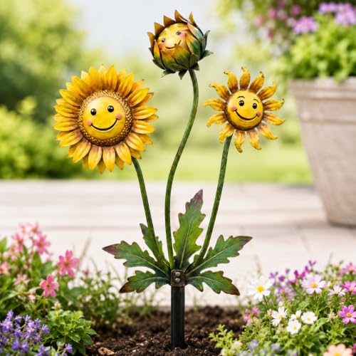 2D Whimsical Carnivorous Plant Garden Stake (A)