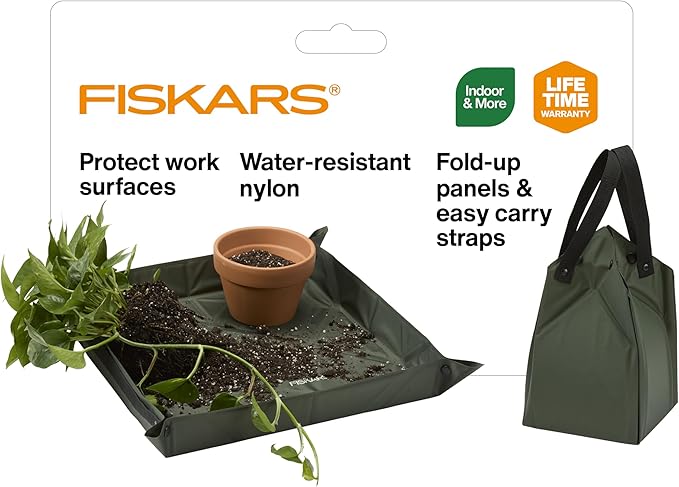 Fiskars Planting Mat for Indoor Gardening – Foldable Repotting Mat and Potting Tray with Snap-Up Sides, Durable Water-Resistant Nylon, 17.5" x 17.5"