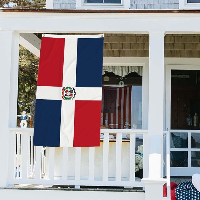 3x5 Feet Dominican flag Outdoor Gardens Man Cave College Car Decor Double Stitched Edges Vivid Colors Polyester Fabric Dominican Republic Flag With 2 Brass Grommets (pk7)