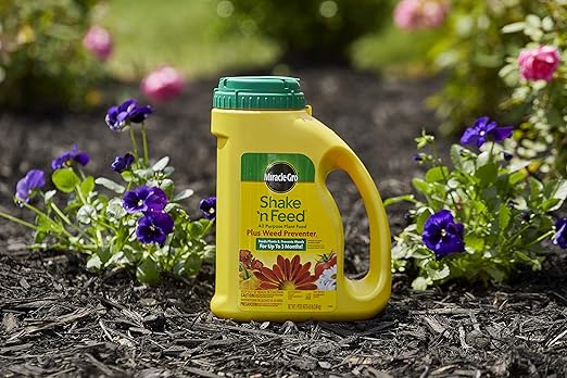 Miracle-Gro Shake 'N Feed All Purpose Plant Food Plus Weed Preventer1, Prevents Crabgrass, Common Chickweed and Common Purslane in Gardens, 4.5 lb.
